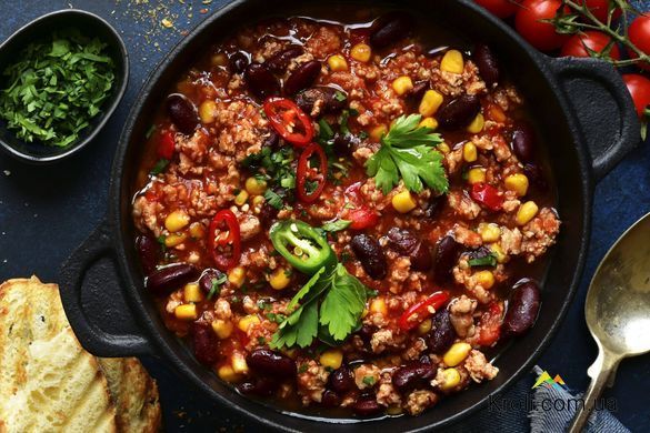 Говядина с красной фасолью в соусе Adventure Menu Chilli con Carne 105 г (AM 204)